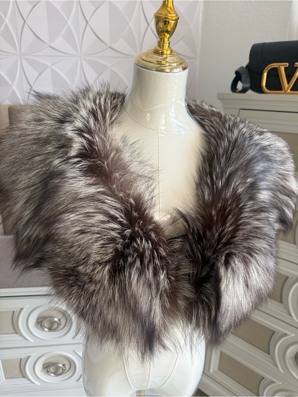 Saga fox fur shawl new no tags
